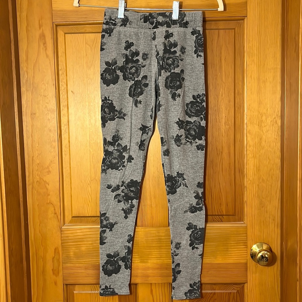 American Eagle Floral Leggings